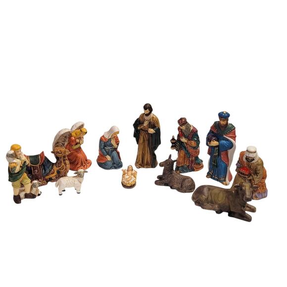 Holiday Gatherings Nativity Christmas Set 12 PC Hand Painted Porcelain 1.5"-6" - Picture 1 of 16